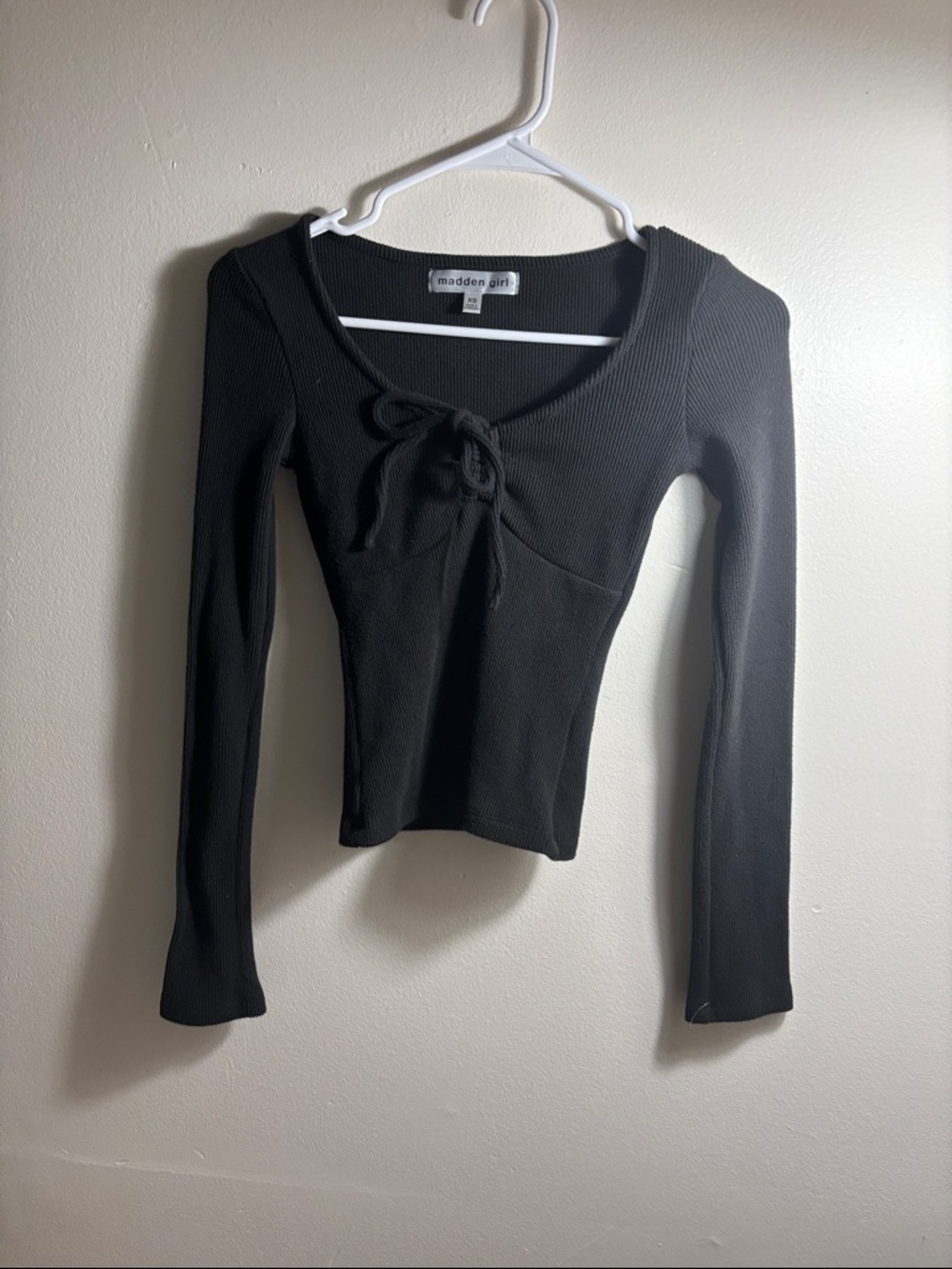 Madden Girl Black Ribbed Long Sleeve Tie-Front Top